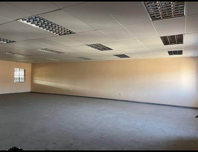 578M² WAREHOUSE FOR SALE IN SPARTAN
